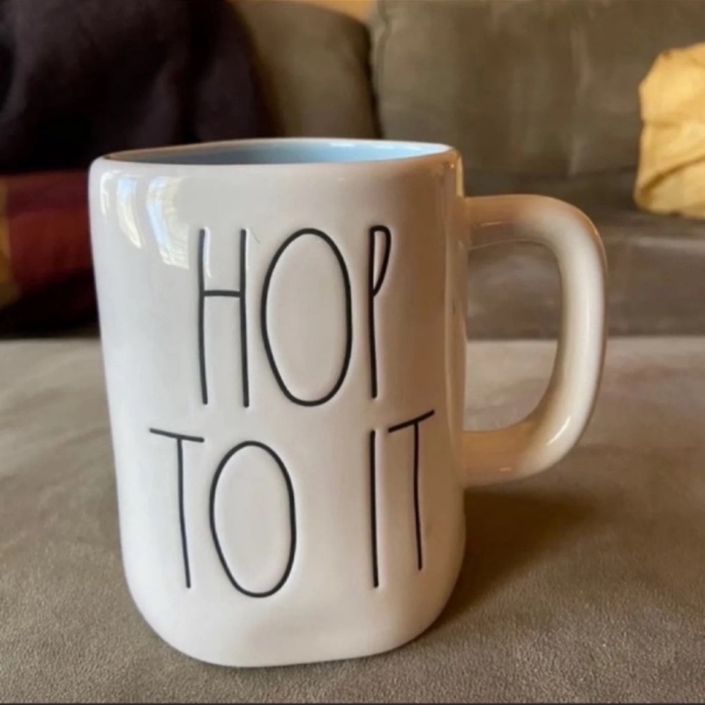 Rae Dunn Hop Mug